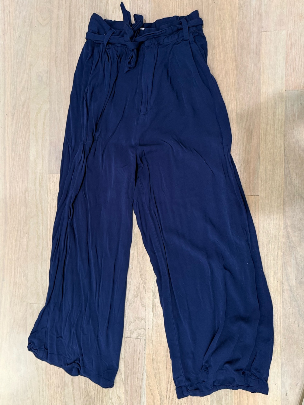 BB Dakota Navy Viscose Wide-Leg Cropped Pants